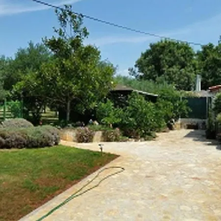 Holiday home Komfortables In Mit Terrasse, Garten Und Grill