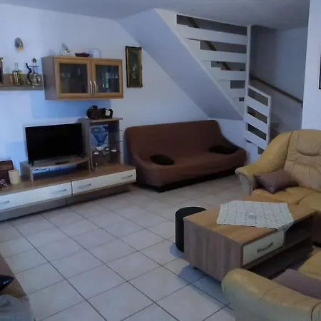 Holiday home Komfortables In Mit Terrasse, Garten Und Grill *